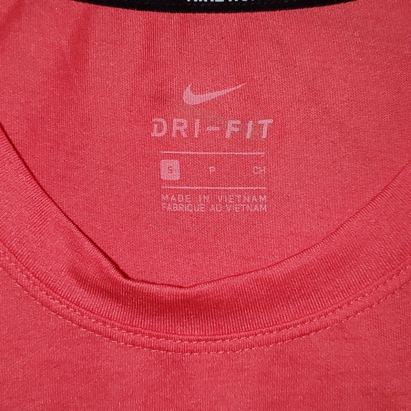 3/$20 Nike Crop Top - Picture 4 of 5